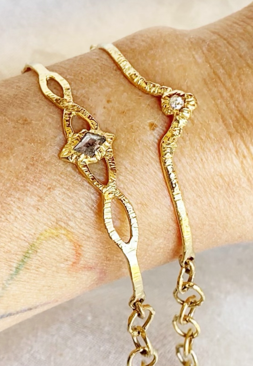 An Everlasting Infinity Gold Bracelet